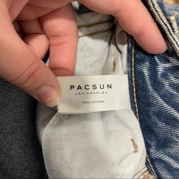 Pacsun Light Wash Distressed Mom Jeans Cotton - Picture 6 of 10